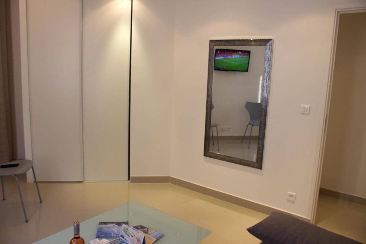 Appartements Les Lions Niza Exterior foto