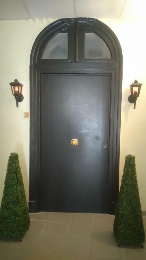 Appartements Les Lions Niza Exterior foto