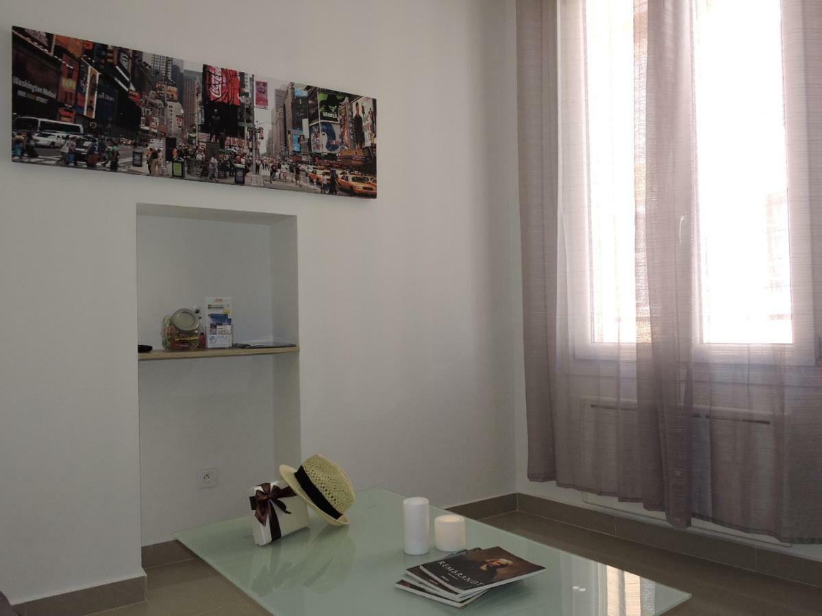 Appartements Les Lions Niza Exterior foto