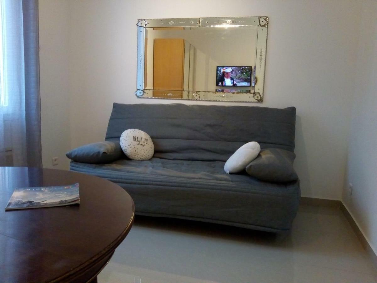 Appartements Les Lions Niza Exterior foto